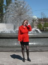 Velleni у фонтана рядом с дворцом спорта Юбилейный/ at the fountain nearby the Jubileinyi sport palace